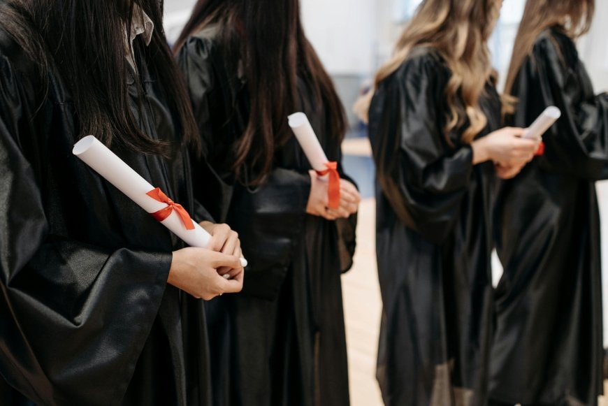 graduación becas estudiantes españa ayudas